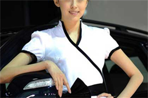 爱上海同城对对碰：Shanghai Forest Guardianship Pioneer： A young girl sets off for the forest in the evening, spending wonderful times with wild animals!